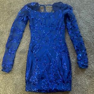 Blue king sleeve homecoming dress